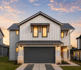 711 N Paleface Ranch RD 8, Spicewood, TX 78669