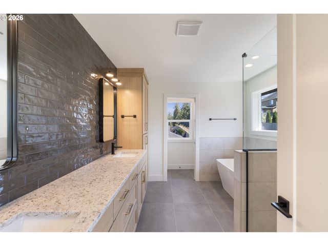 3525 N 11TH Cir, Ridgefield, WA 98642