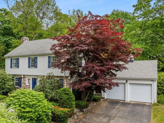 220 S Main St, Mansfield, MA 02048