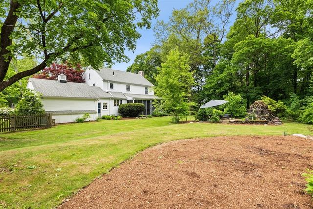 220 S Main St, Mansfield, MA 02048