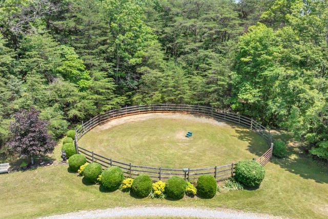 600 King Richard RD, Ferrum, VA 24088