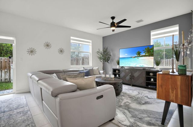 11881 NW 46th Street, Coral Springs, FL 33076