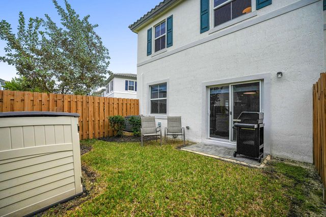 11881 NW 46th Street, Coral Springs, FL 33076