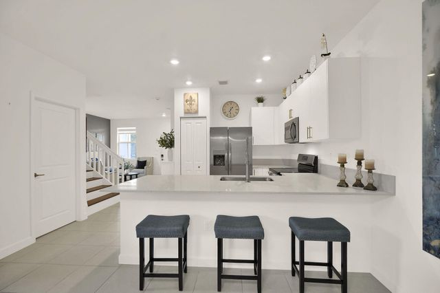 11881 NW 46th Street, Coral Springs, FL 33076