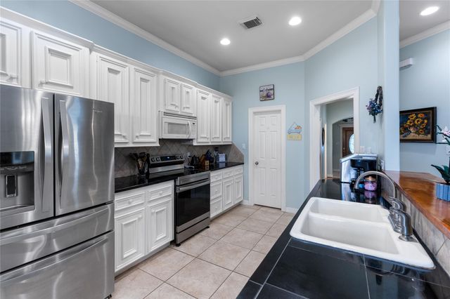 12625 Stuart Drive, Montgomery, TX 77356