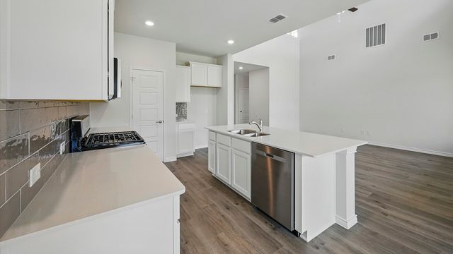 2033 Hearn Drive, Royse City, TX 75189