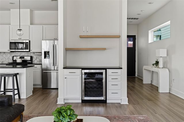 5708 Sutherlin RD 14, Austin, TX 78723