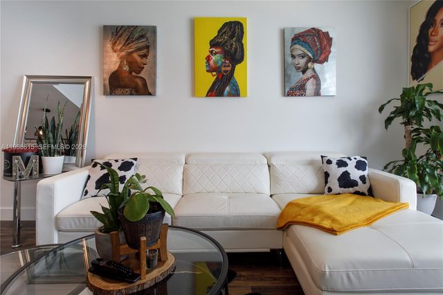 185 SW 7th St 2514, Miami, FL 33130