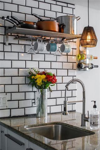 185 SW 7th St 2514, Miami, FL 33130