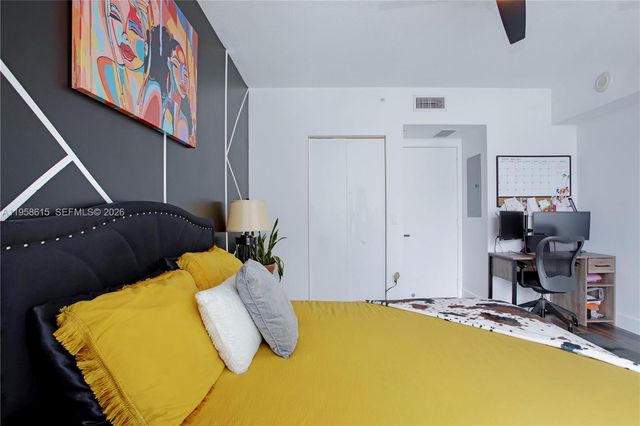 185 SW 7th St 2514, Miami, FL 33130