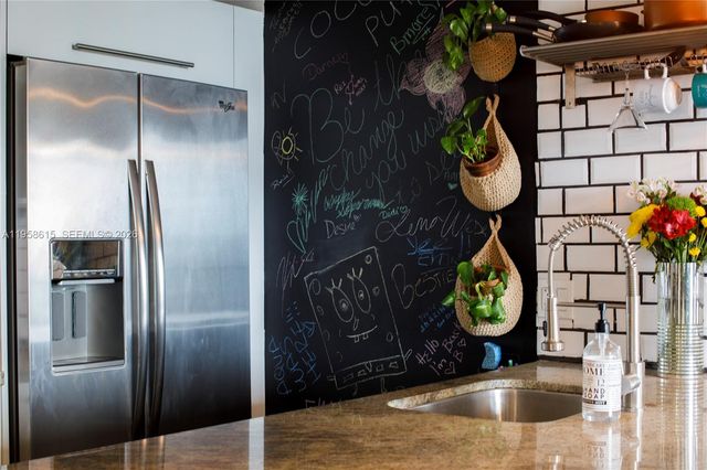 185 SW 7th St 2514, Miami, FL 33130