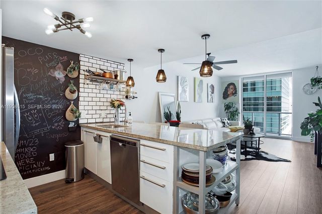 185 SW 7th St 2514, Miami, FL 33130