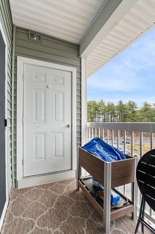 220 Martins Lndg 403, North Reading, MA 01864