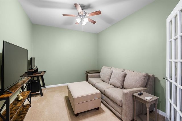 220 Martins Lndg 403, North Reading, MA 01864