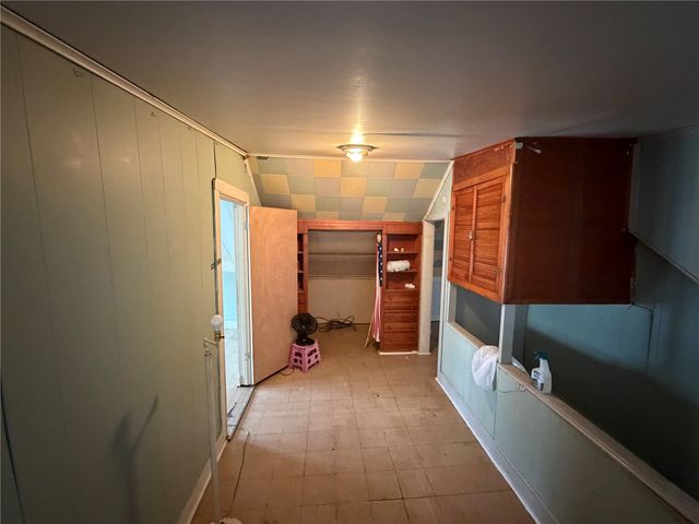 1218 B Avenue NW, Cedar Rapids, IA 52405