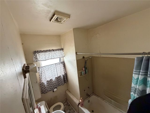 1218 B Avenue NW, Cedar Rapids, IA 52405