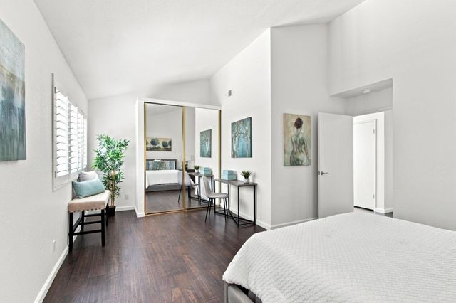 22890 Cricket Hill Road, Cupertino, CA 95014