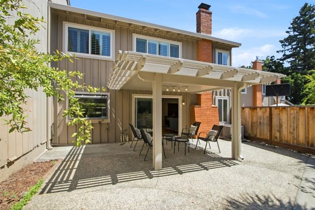 22890 Cricket Hill Road, Cupertino, CA 95014