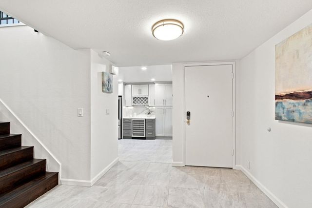 22890 Cricket Hill Road, Cupertino, CA 95014