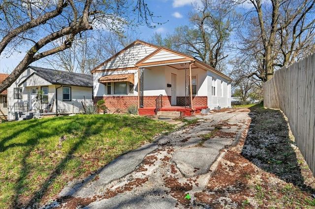 7205 Wabash Avenue, Kansas City, MO 64132