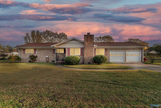 2580 Reeves Street, Hokes Bluff, AL 35903