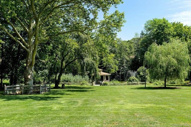 23 Meadowood Drive, Jericho, NY 11753