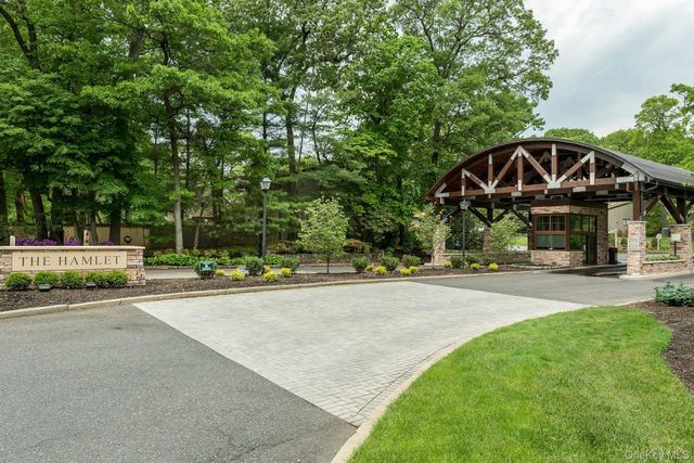 23 Meadowood Drive, Jericho, NY 11753