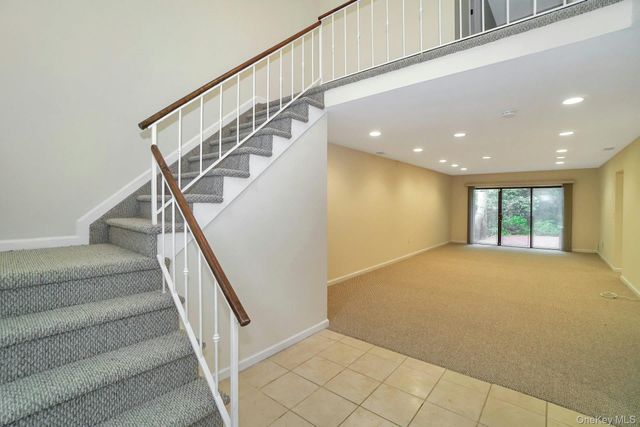 23 Meadowood Drive, Jericho, NY 11753