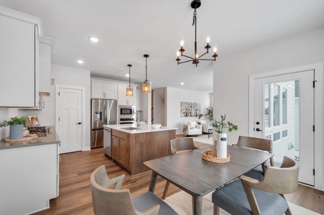 10261 Shadyview Lane N, Maple Grove, MN 55311