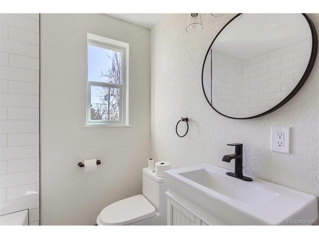 2060 Newland St, Edgewater, CO 80214