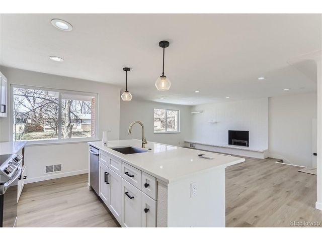 2060 Newland St, Edgewater, CO 80214