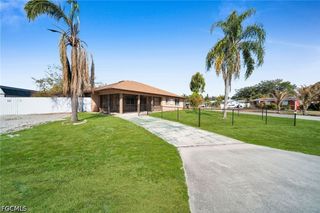 15 WILLOW ST, Lehigh Acres, FL 33936