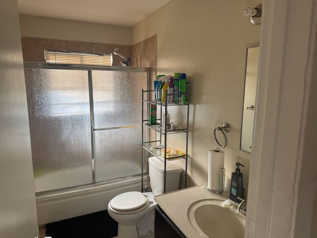 1927 82Nd Ave, Oakland, CA 94621