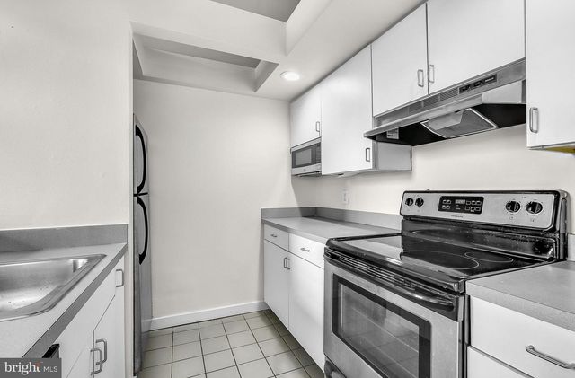 303 VINE ST #204, Philadelphia, PA 19106