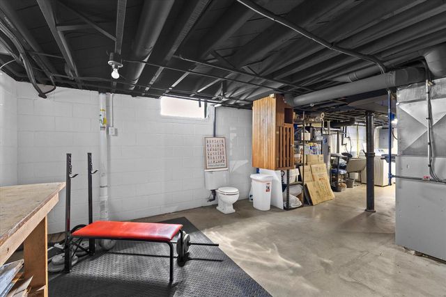 270 N 111th STREET, Wauwatosa, WI 53226