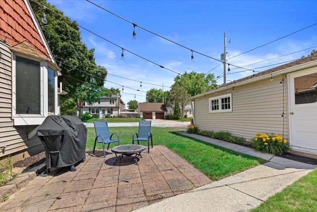 270 N 111th STREET, Wauwatosa, WI 53226