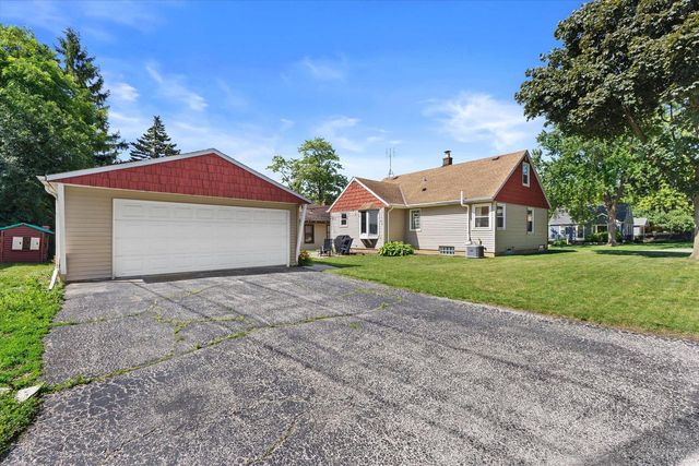 270 N 111th STREET, Wauwatosa, WI 53226