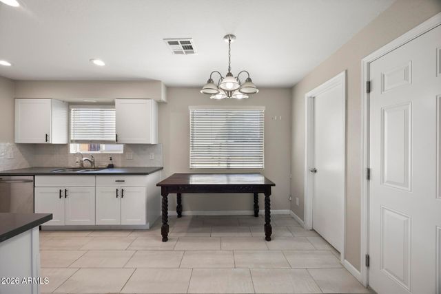 1835 W BEHREND Drive, Phoenix, AZ 85027