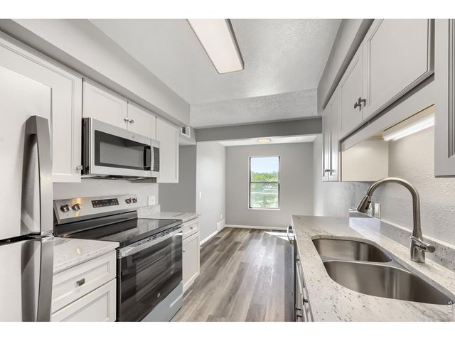 7395 E Eastman Ave L-203, Denver, CO 80231