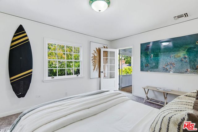 141 Barlock Avenue, Los Angeles, CA 90049