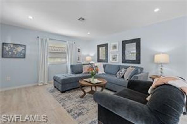 1435 Curlew AVE 3, Naples, FL 34102