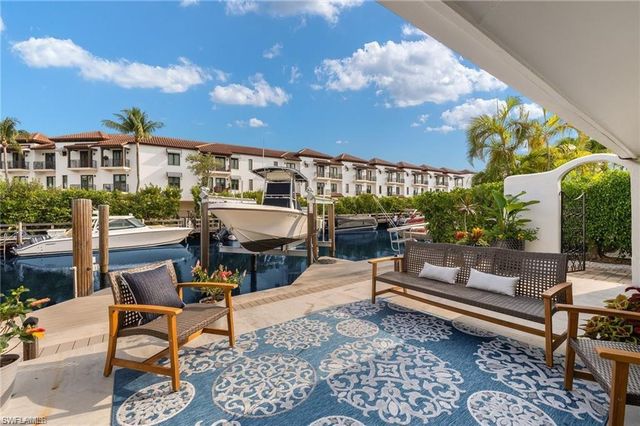 1435 Curlew AVE 3, Naples, FL 34102