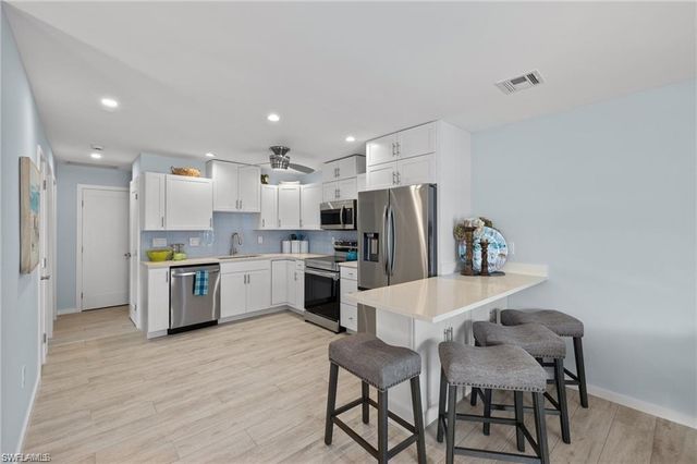 1435 Curlew AVE 3, Naples, FL 34102