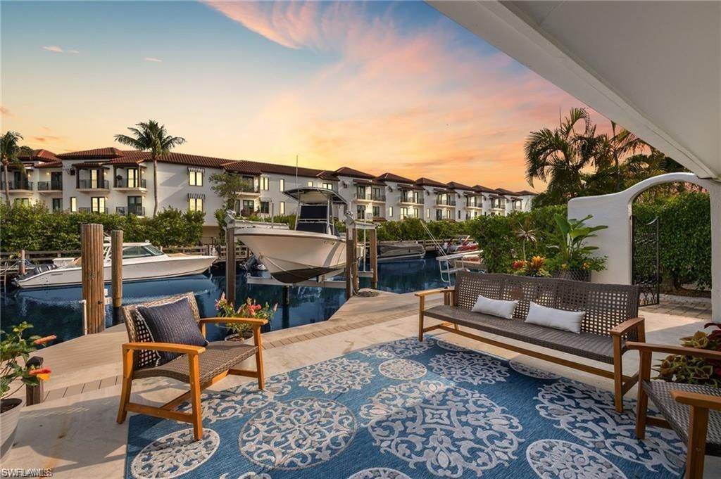 1435 Curlew AVE 3, Naples, FL 34102