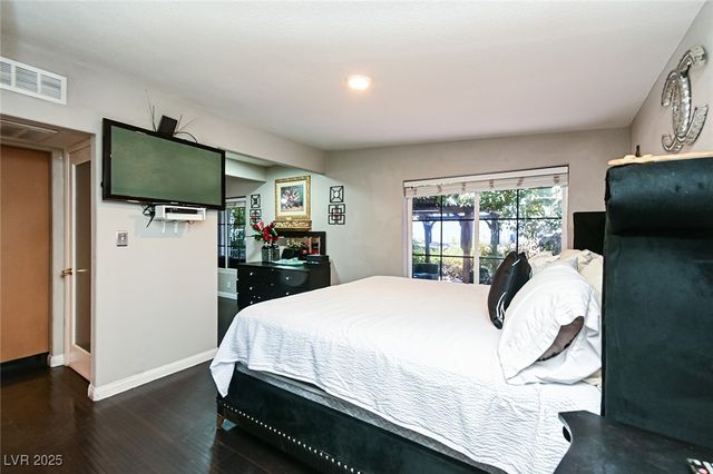 2824 El Toreador Street, Las Vegas, NV 89169