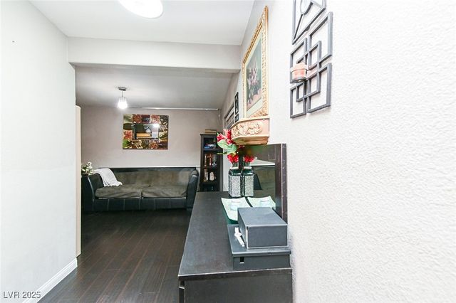 2824 El Toreador Street, Las Vegas, NV 89169