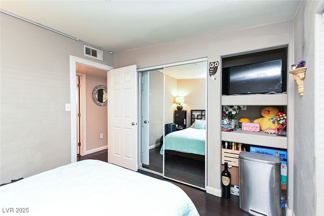 2824 El Toreador Street, Las Vegas, NV 89169