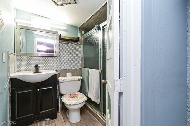 2824 El Toreador Street, Las Vegas, NV 89169