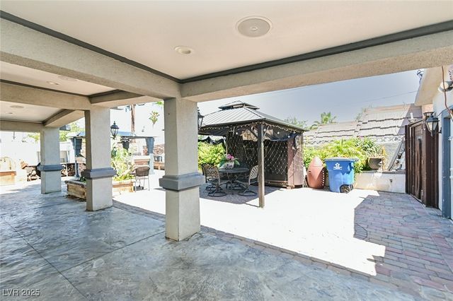 2824 El Toreador Street, Las Vegas, NV 89169