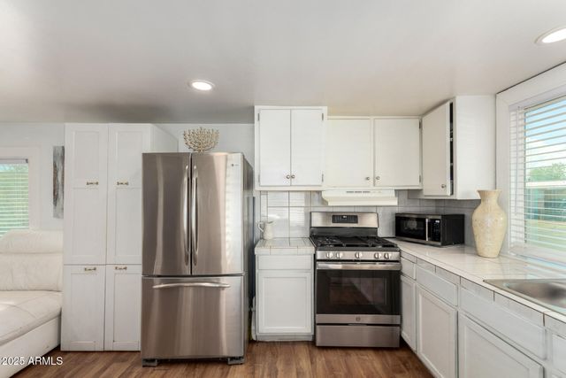 5601 W MISSOURI Avenue 32, Glendale, AZ 85301